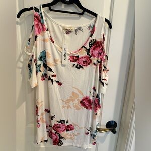 NWT’s Women's Floral Cold Shoulder Top - Pink and Cream size XL